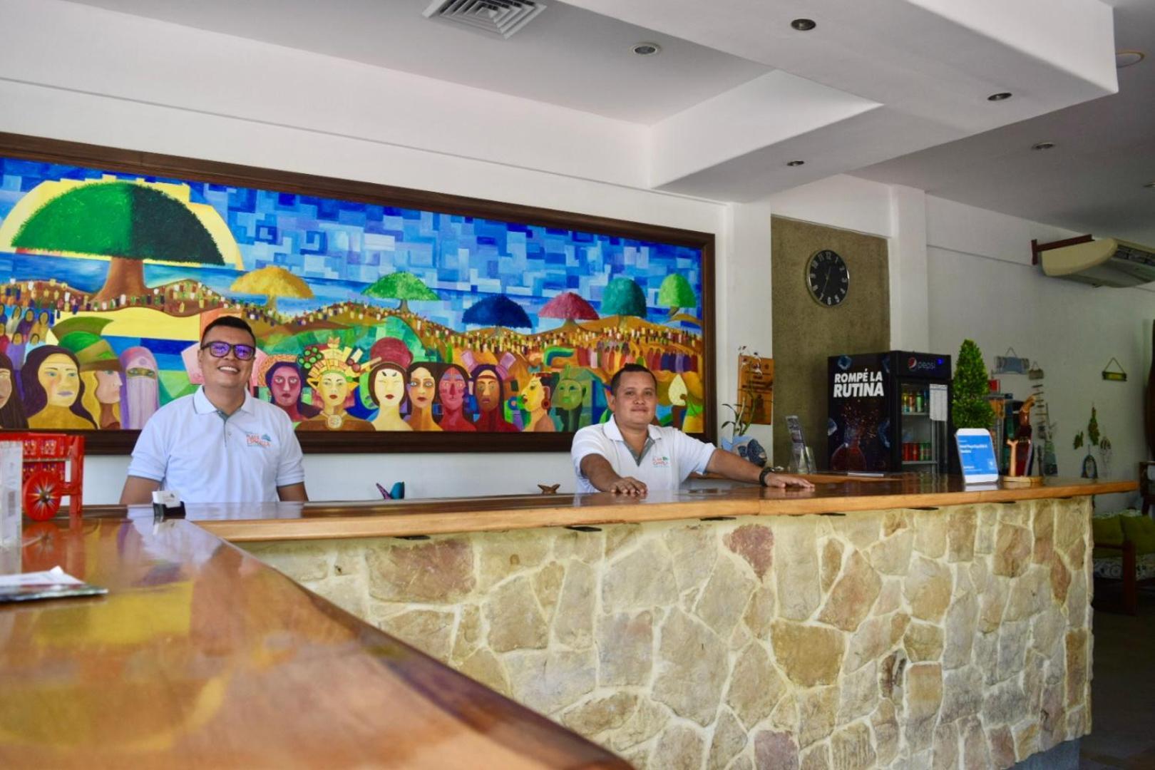 爱斯帕蒂拉海滩酒店 曼努埃尔安东尼奥 外观 照片